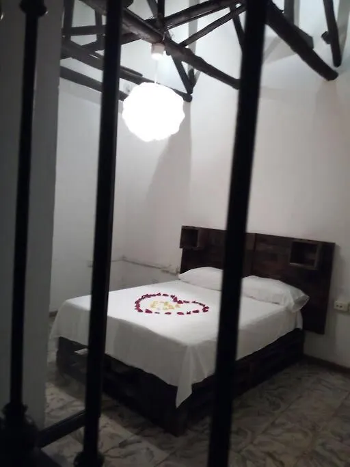 Hostal Chontaduro Casa Colonial En Pleno Centro Historico De Cali- Se Alquila La Casa Entera Para 12 O 13 Personas O Por Habitaciones 卡利