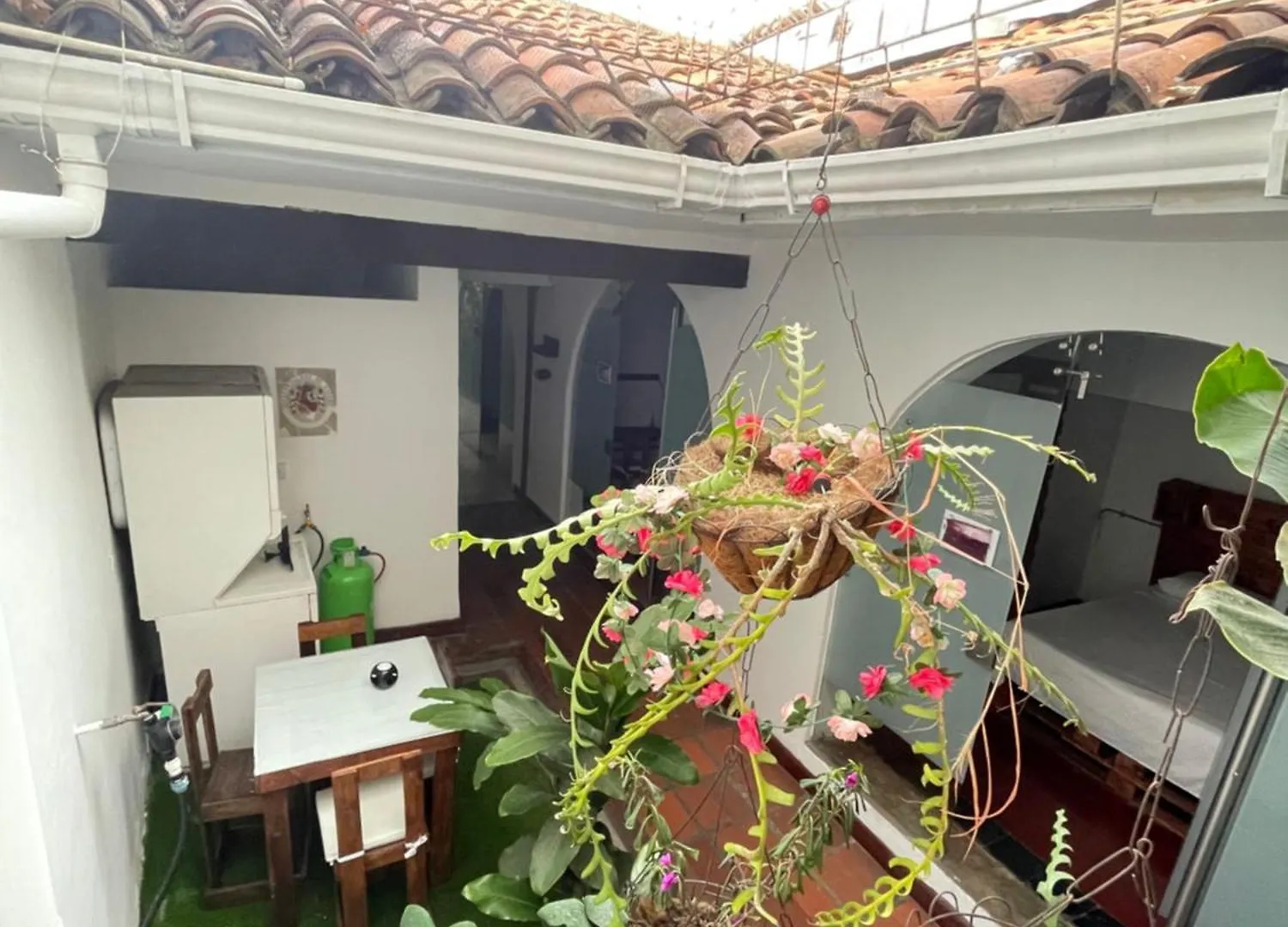 Hostal Chontaduro Casa Colonial En Pleno Centro Historico De Cali- Se Alquila La Casa Entera Para 12 O 13 Personas O Por Habitaciones