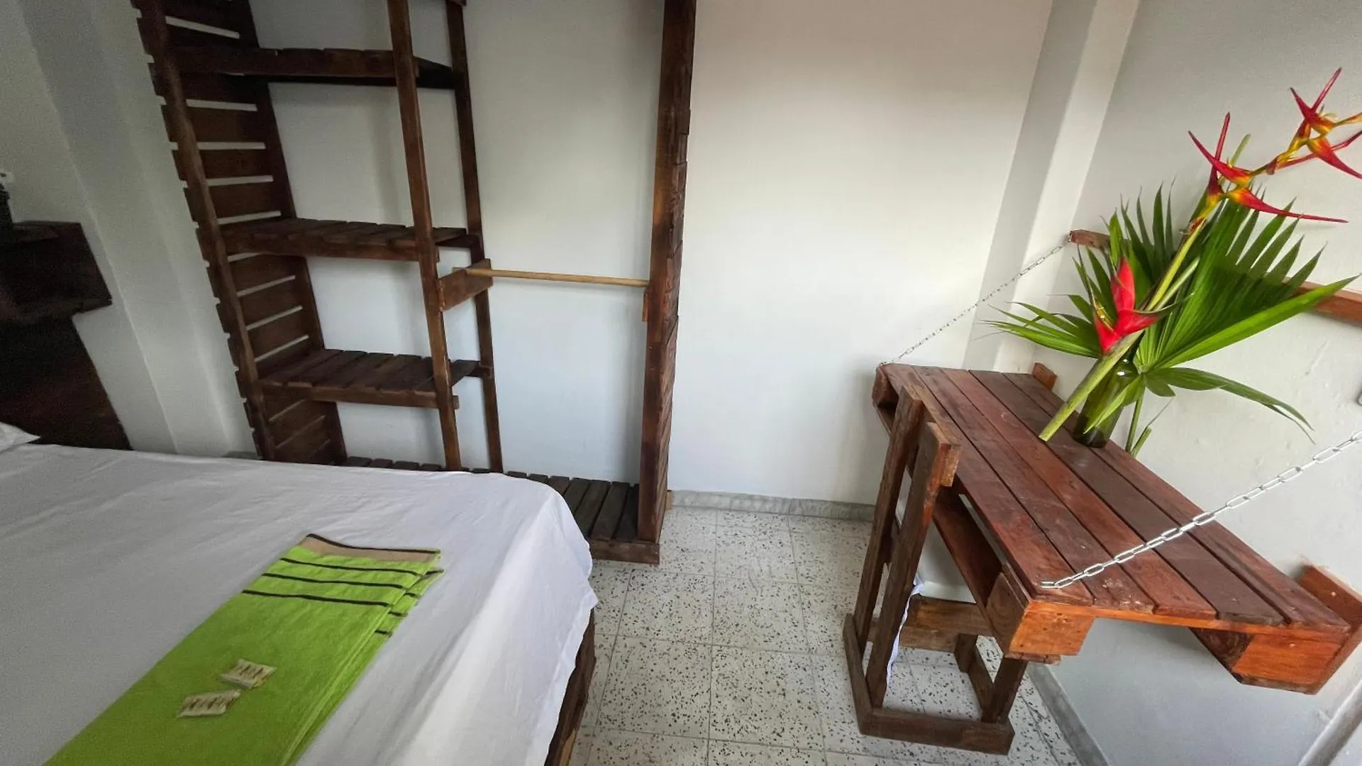 Hostal Chontaduro Casa Colonial En Pleno Centro Historico De Cali- Se Alquila La Casa Entera Para 12 O 13 Personas O Por Habitaciones 民宿 卡利