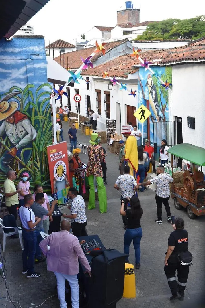 Hostal Chontaduro Casa Colonial En Pleno Centro Historico De Cali- Se Alquila La Casa Entera Para 12 O 13 Personas O Por Habitaciones 民宿 卡利